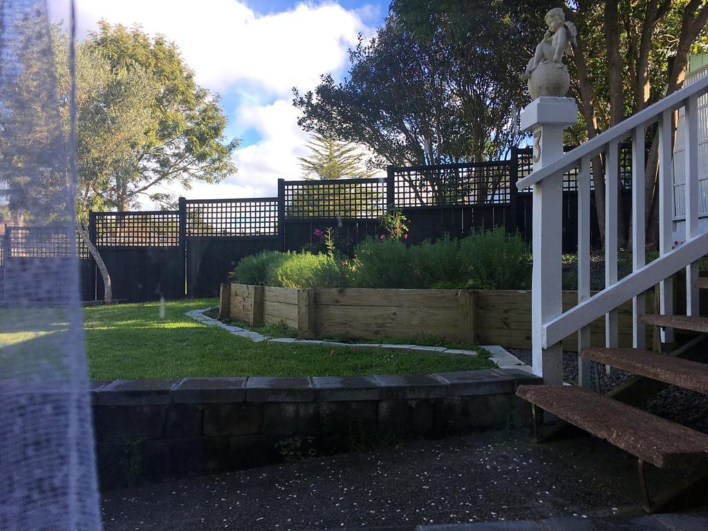 Peggie'S Cottage Okura Bush Exterior foto